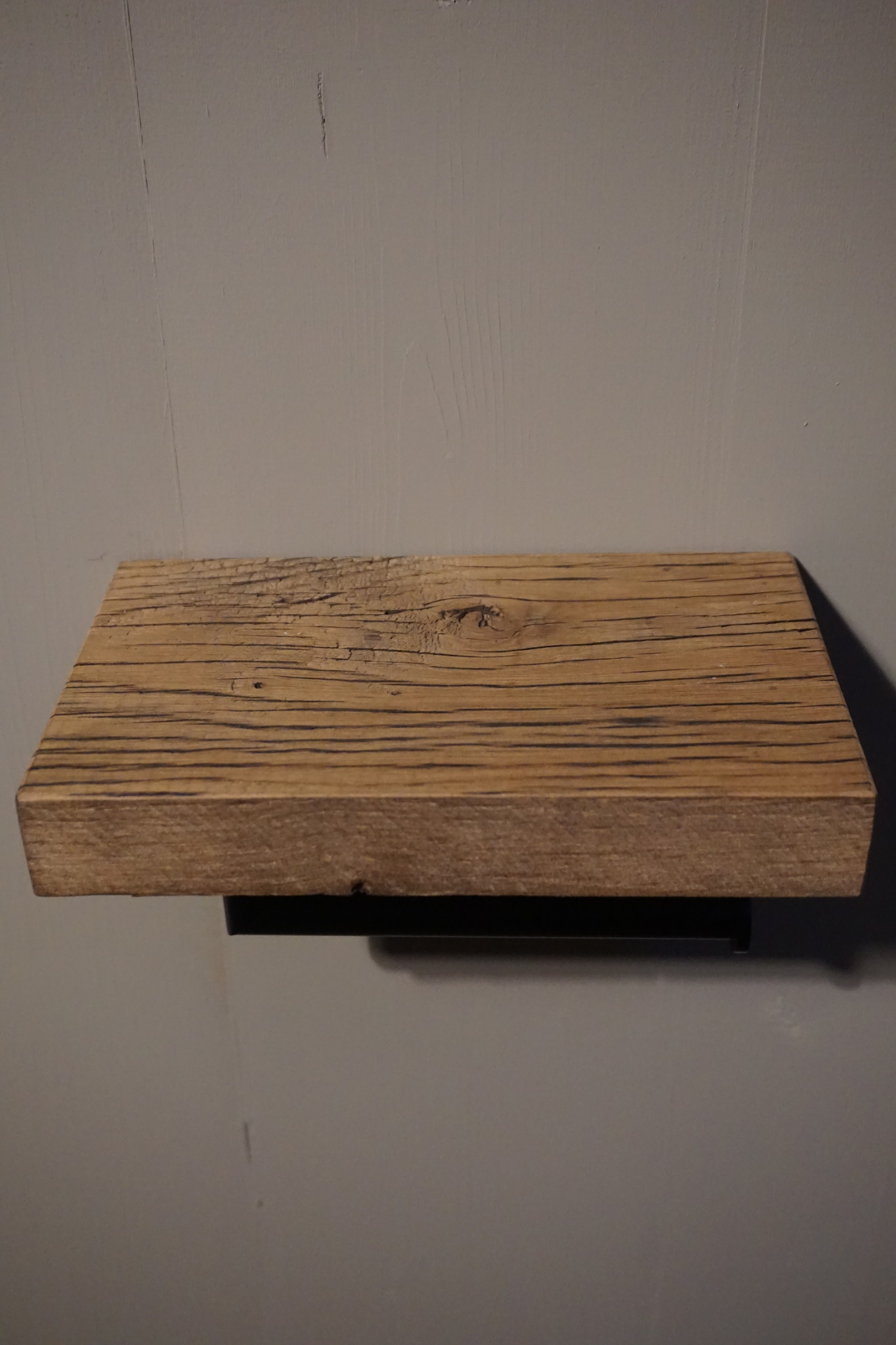 Rene Houtman Toiletrolhouder | Oud Eikenhout Geschaafd| B20 x D13 Cm