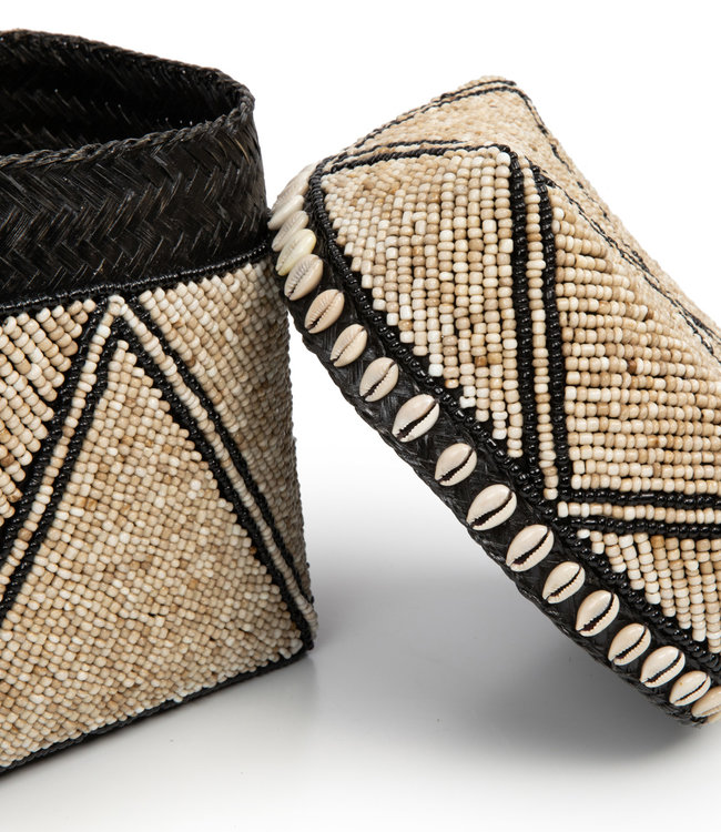 Bazar Bizar Beaded Jagged Baskets - M