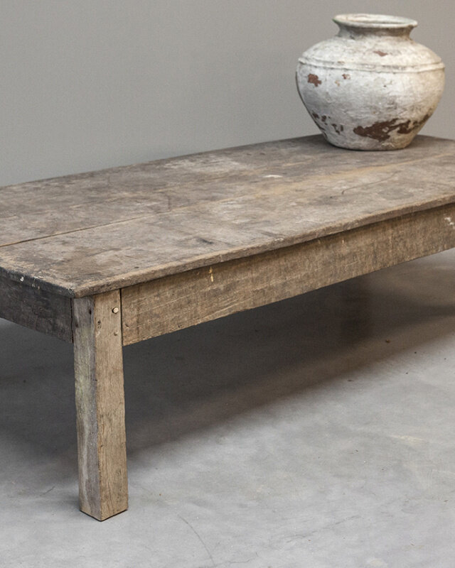 Be-Uniq Origineel Oude Javaanse Tafel | Indonesië | H45 x B175 x D79 cm