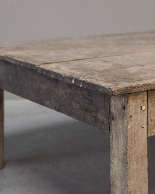 Be-Uniq Origineel Oude Javaanse Tafel | Indonesië | H45 x B175 x D79 cm