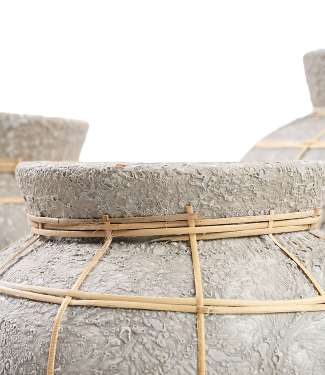 Bazar Bizar Belly Vaas - Beton Grijs Naturel - L | H27 x B33 cm
