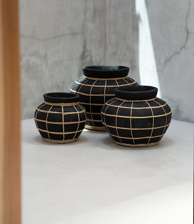 Bazar Bizar Belly Vaas - Beton Zwart Naturel - M | H23 x B29 cm