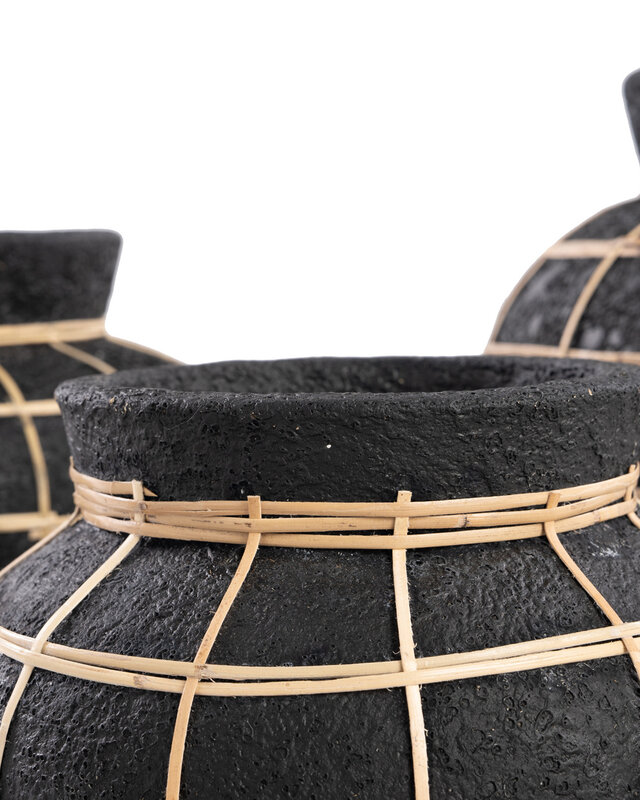Bazar Bizar Belly Vaas - Beton Zwart Naturel - M | H23 x B29 cm