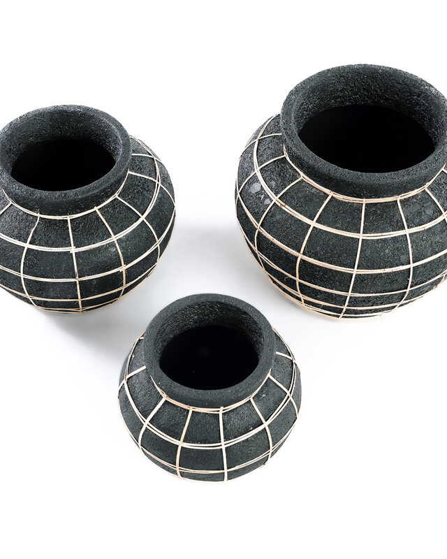 Bazar Bizar Belly Vaas - Beton Zwart Naturel - M | H23 x B29 cm