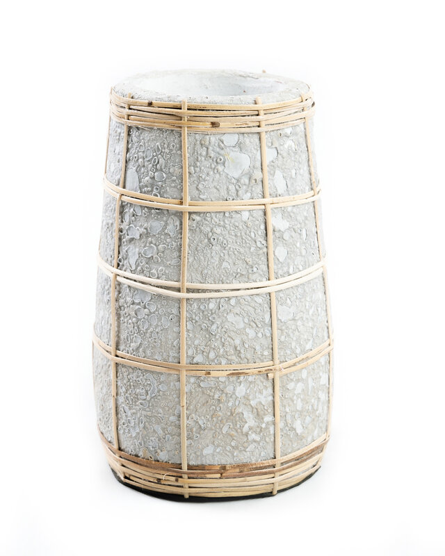 Bazar Bizar De Cutie Vaas - Betongrijs Naturel - S | H22 x B14 cm