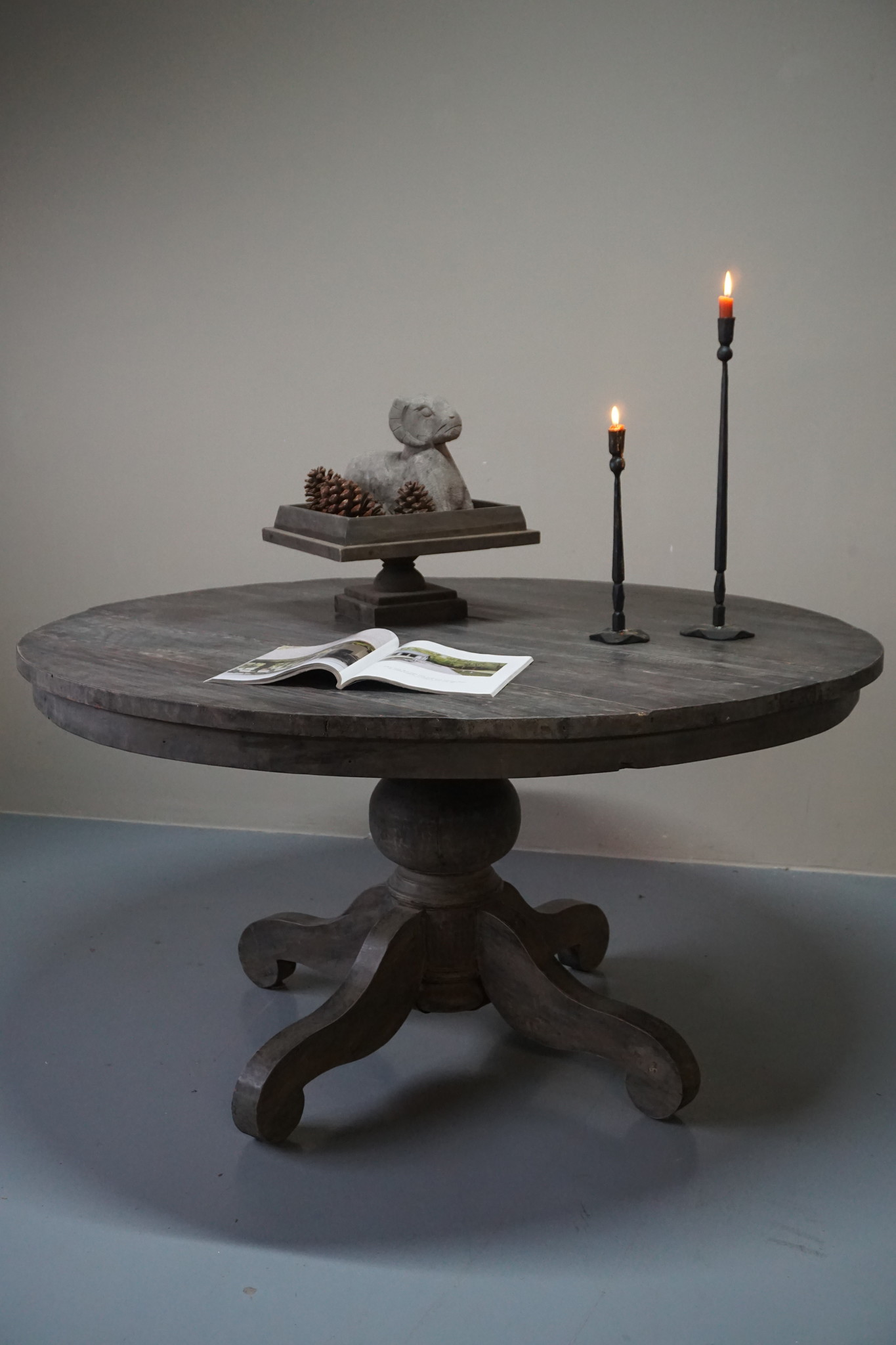 Rene Houtman Eetkamertafel Rond Hout - Vergrijsd - D147 x H79