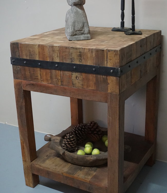 Rene Houtman Hakblok Tafeltje Oud Teak - H86,5 x B60 x D60 cm