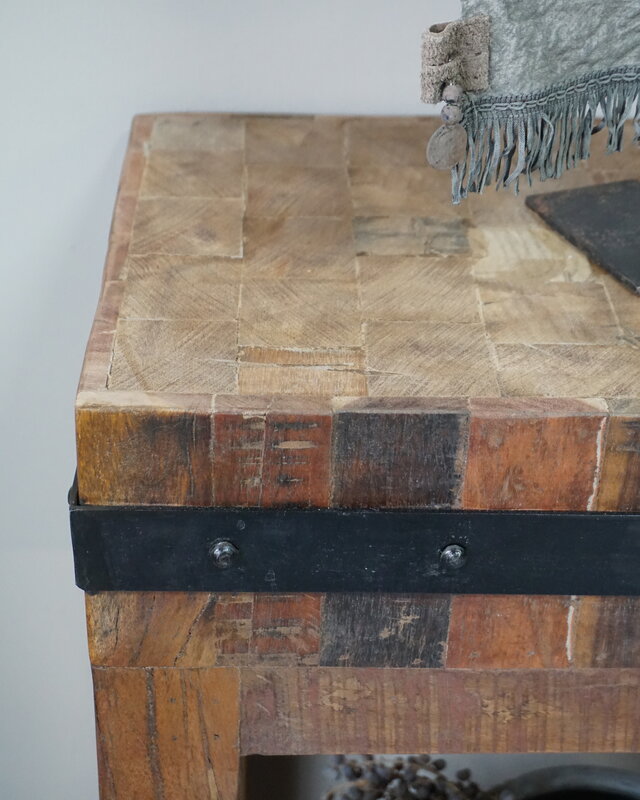 Rene Houtman Hakblok Tafeltje Oud Teak - H77 x B130 x D30 cm