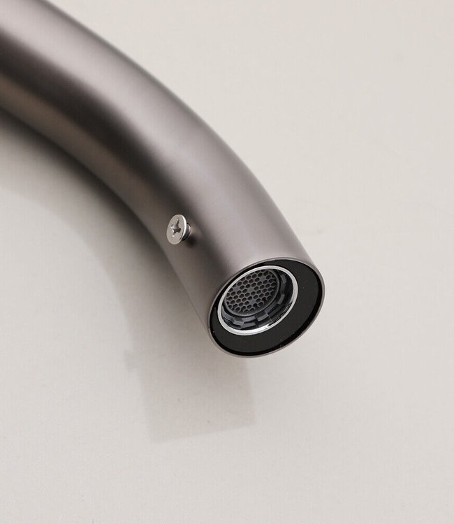 Rene Houtman Muurkraan Pesaro - Gun Metal - Koud - L13 cm