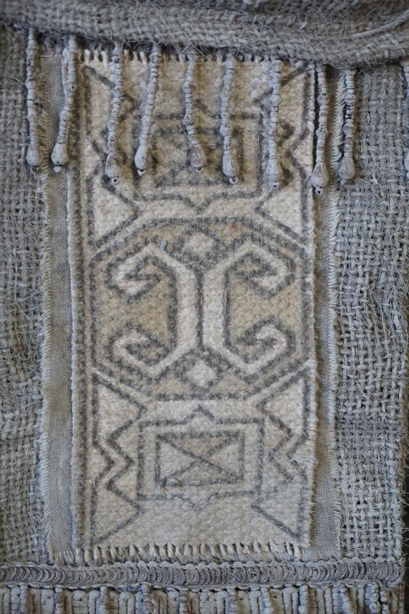 Rene Houtman Tasje Met Hengsel en Franjes - H35 x B15 cm