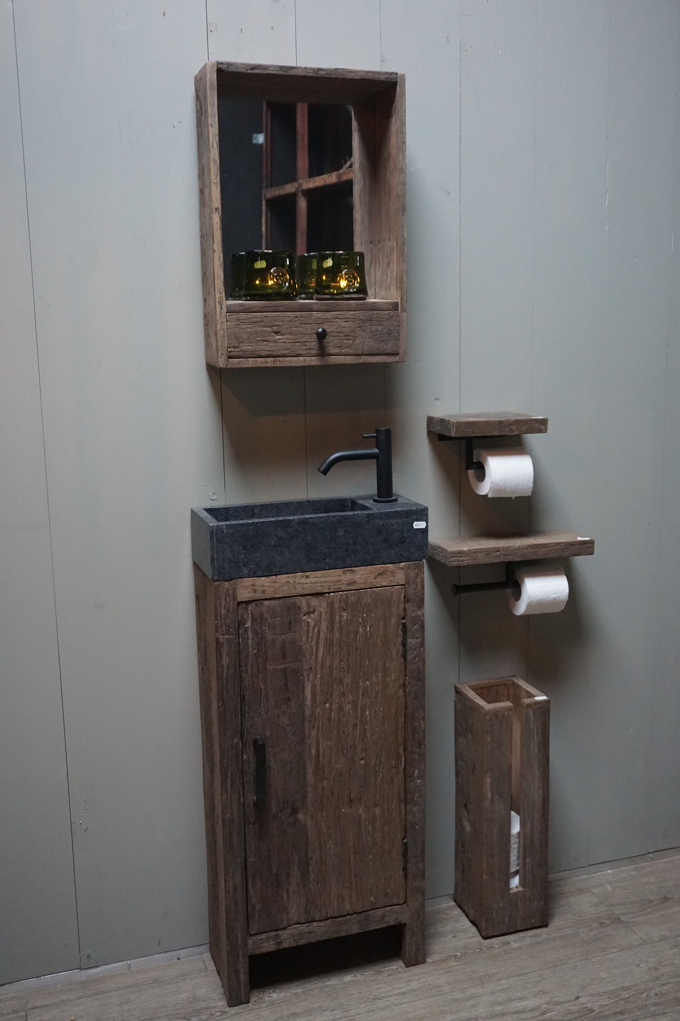 Rene Houtman Toiletmeubel Oud Hout - Unique - Fontein Graniet