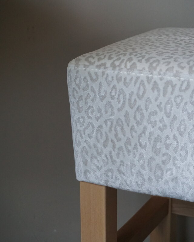Rene Houtman Kruk Panterprint | Wit | H50 x B37 x D37 cm
