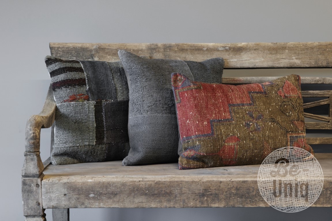 Be-Uniq Set Van 3 Kelimkussens | 2x 50/50 1x 60/40 cm