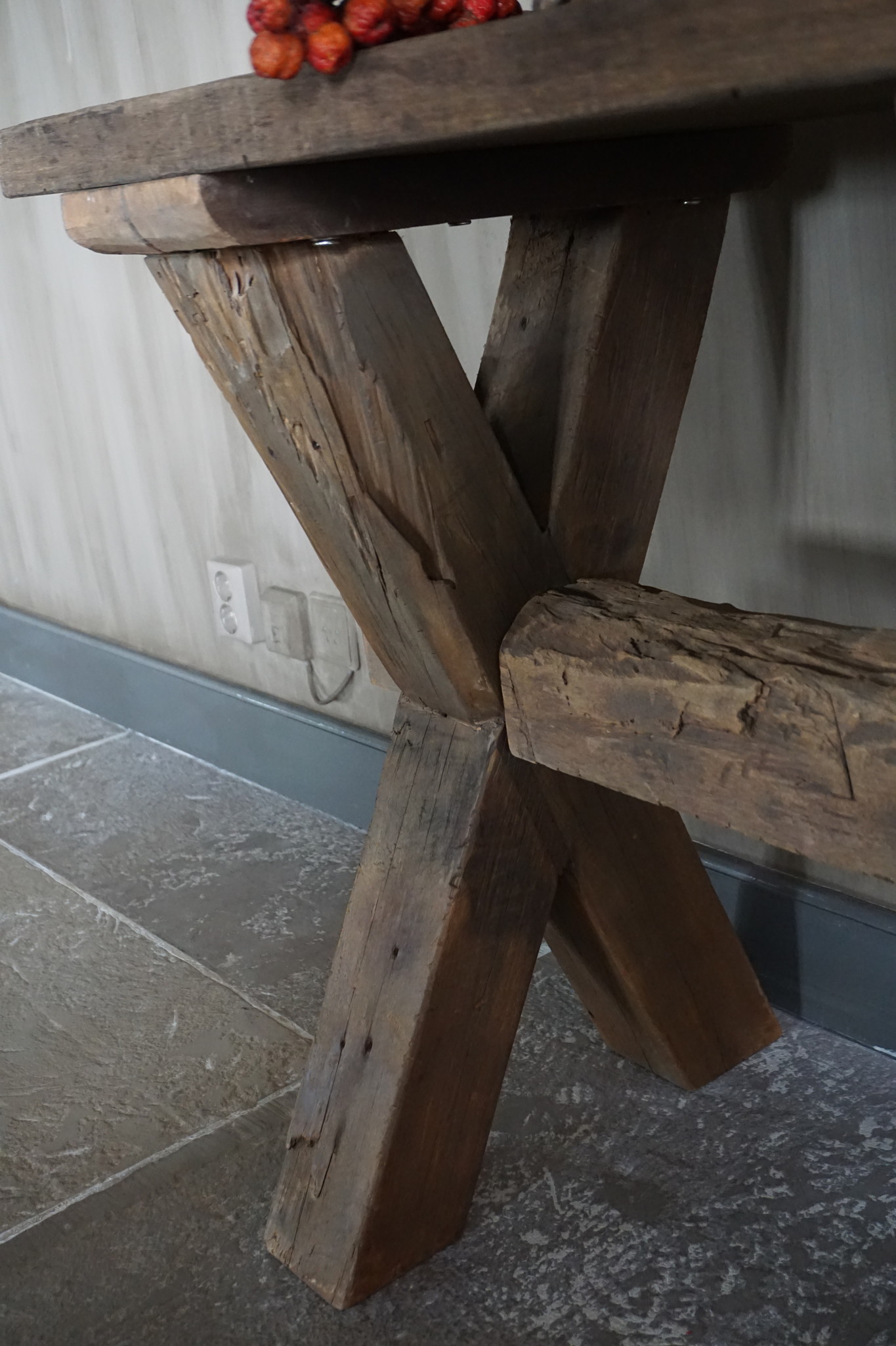 Rene Houtman Sidetable Cross | Oud Hout | Met Lade | H76 x B200 x D46 cm