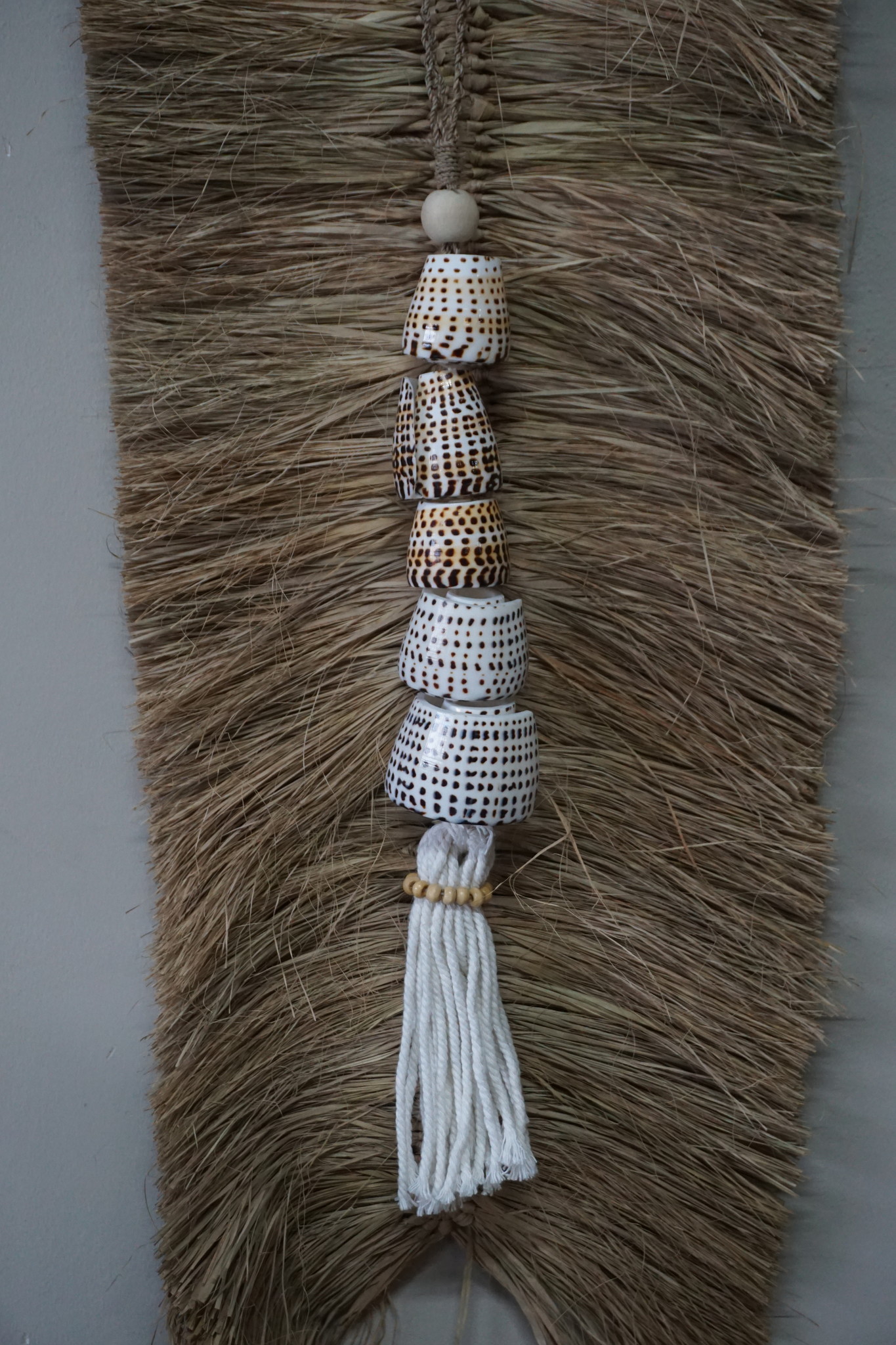 Rene Houtman Schelpenhanger Tijger | H58 x B6 cm