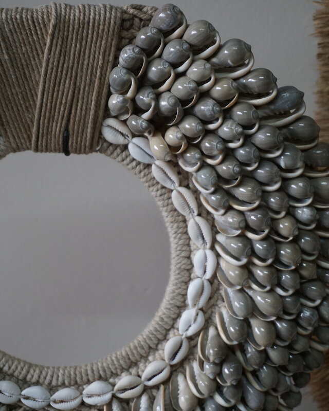 Rene Houtman Schelpenkraag Rond | H56 x B37 cm
