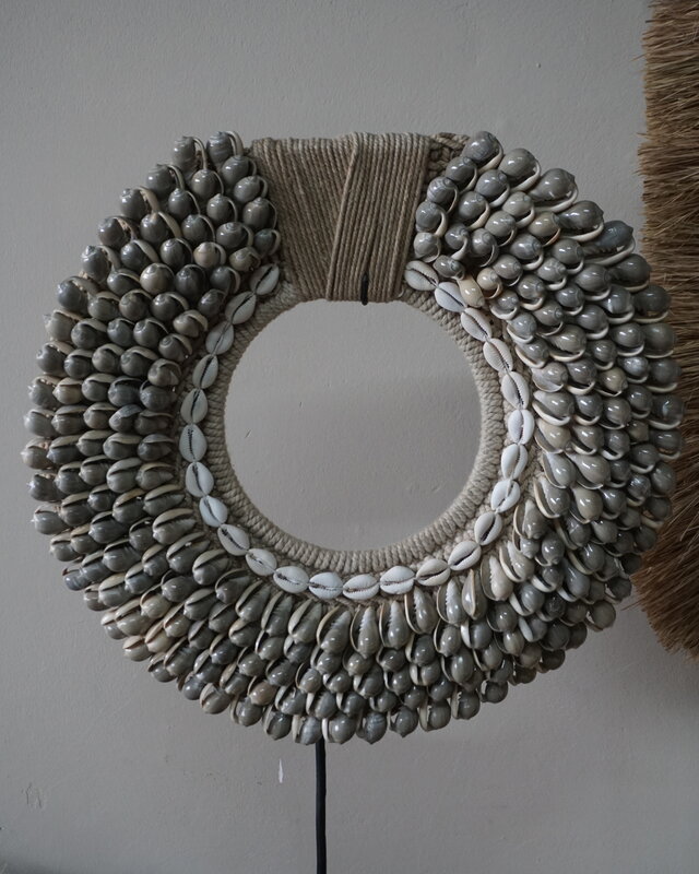 Rene Houtman Schelpenkraag Rond | H56 x B37 cm