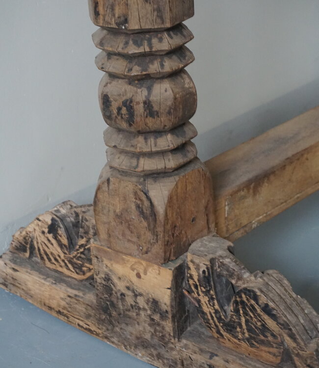 Rene Houtman Chinees Oud Houten Sidetable | H71 x B117 x D38 cm