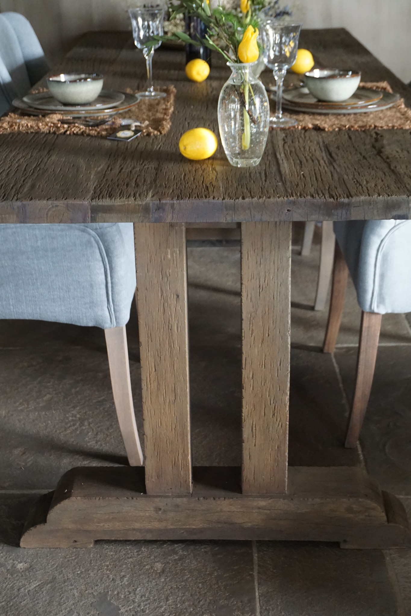 Rene Houtman Kloostertafel Pilaar Grey Massief Hardhout - Kies Maat