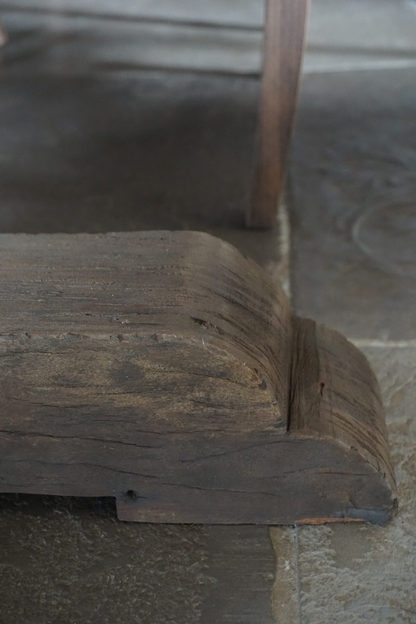 Rene Houtman Kloostertafel Pilaar Grey Massief Hardhout - Kies Maat