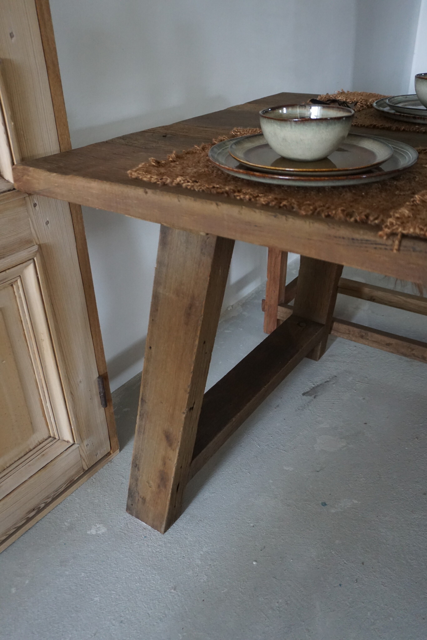 Rene Houtman Kloostertafel Rough | A-Poot | Kies Maat