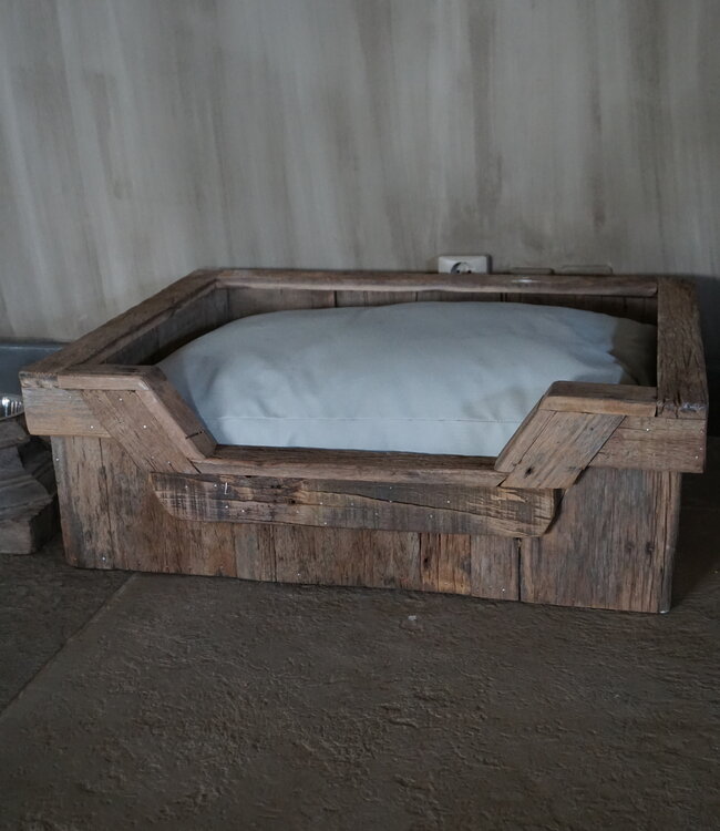 Rene Houtman Hondenmand Truckwood S B80xD60xH27 Cm inclusief kussen