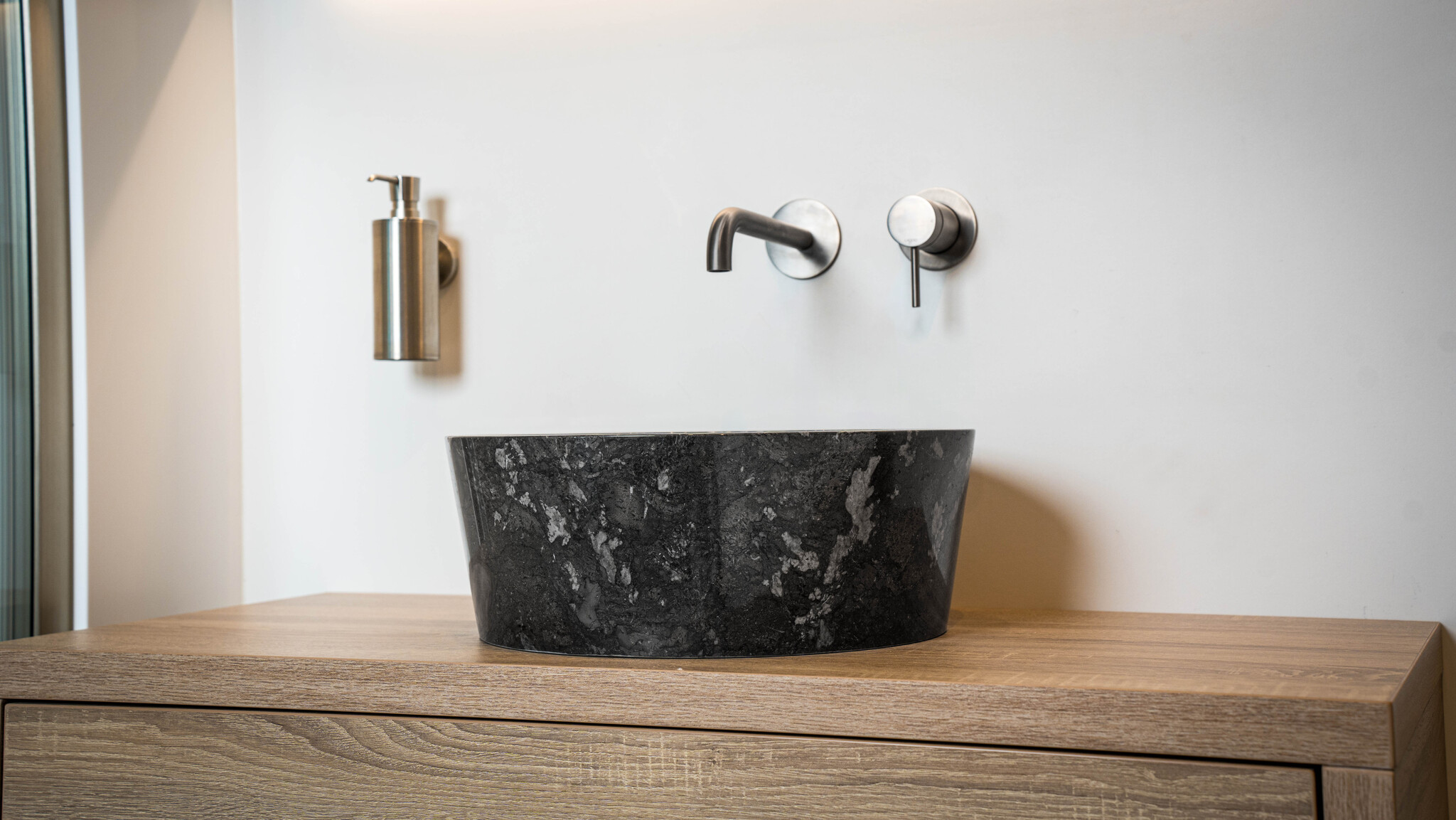 Loutro Bathroomware Waskom Marmer | Black | 2 Maten