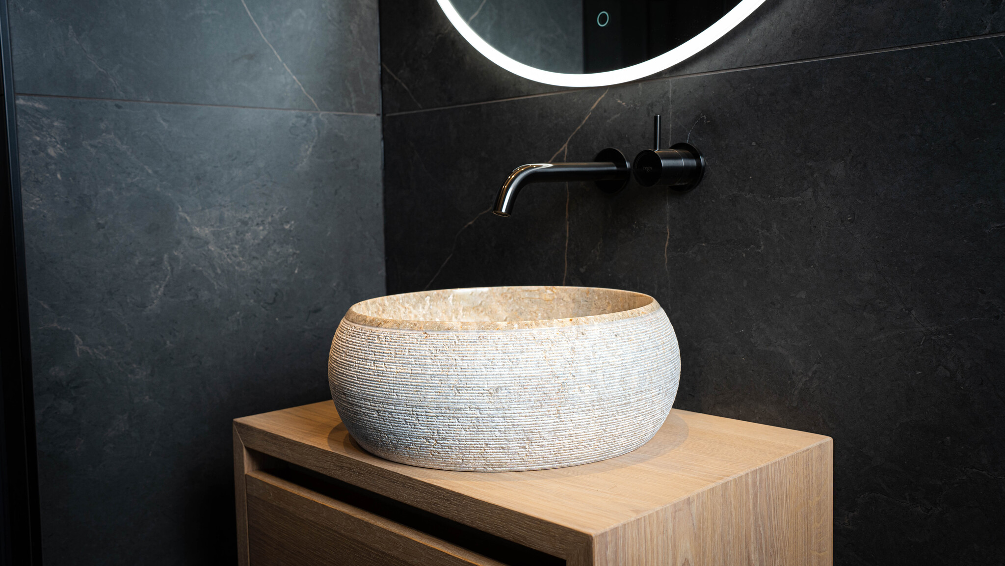 Loutro Bathroomware Waskom Natuursteen | Gefrijnd | 2 Maten