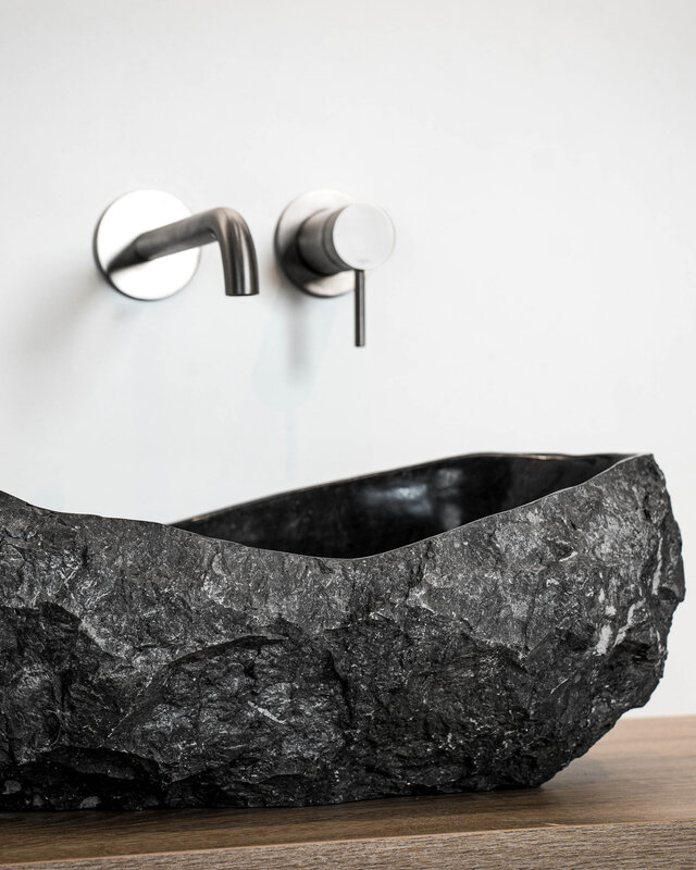 Loutro Bathroomware Waskom Natuursteen | Gekapt Grijs/Zwart | Meerdere Maten