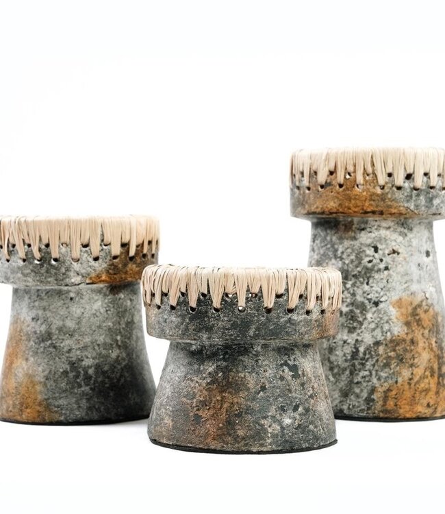 Bazar Bizar Kaarsenhouder | Pretty | Antiek Grijs | 3 Maten