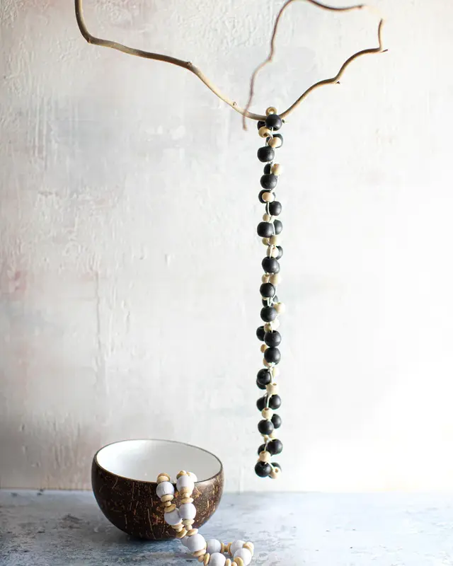 Bazar Bizar Decoratie- Halsketting | Canggu | Naturel Zwart