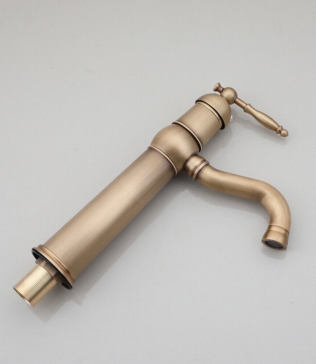 Rene Houtman Klassieke Bronzen Wastafelkraan - H30 cm