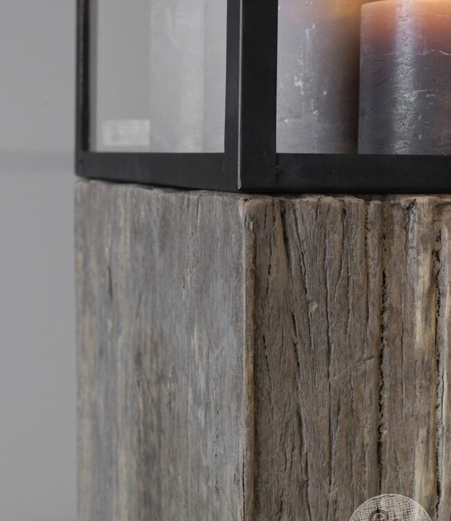 Be-Uniq Set Glazen Display Op Houten Zuil | 3 Maten