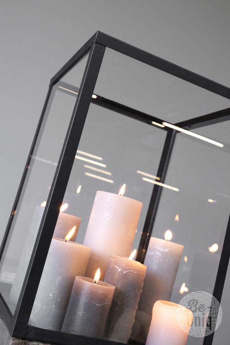 Be-Uniq Set Glazen Display Op Houten Zuil | 3 Maten