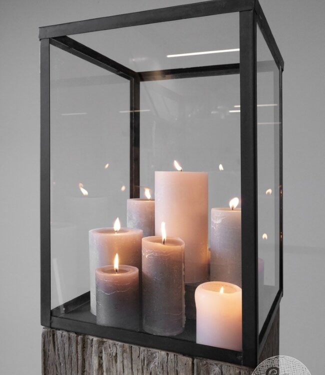 Be-Uniq Set Glazen Display Op Houten Zuil | 3 Maten