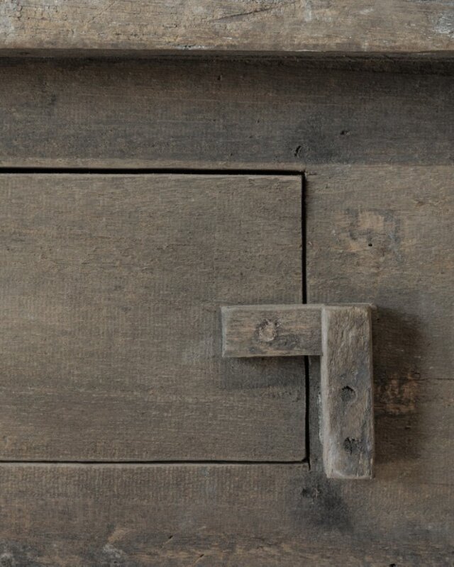 Be-Uniq Haltafel met deurtje Gili | H80 x B120 x D45 cm