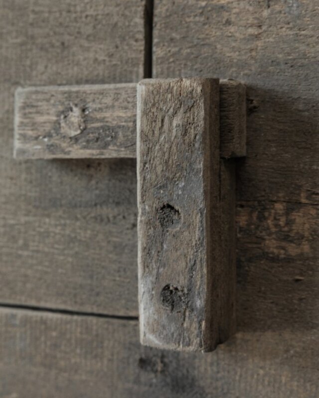 Be-Uniq Haltafel met deurtje Gili | H80 x B120 x D45 cm