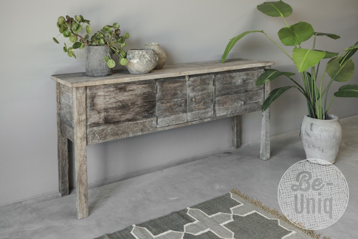 Be-Uniq Sidetable Ampat | H90 x B180 x D45 cm