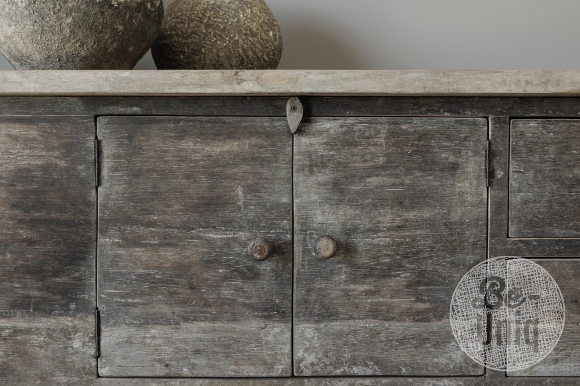 Be-Uniq Sidetable Ampat | H90 x B180 x D45 cm