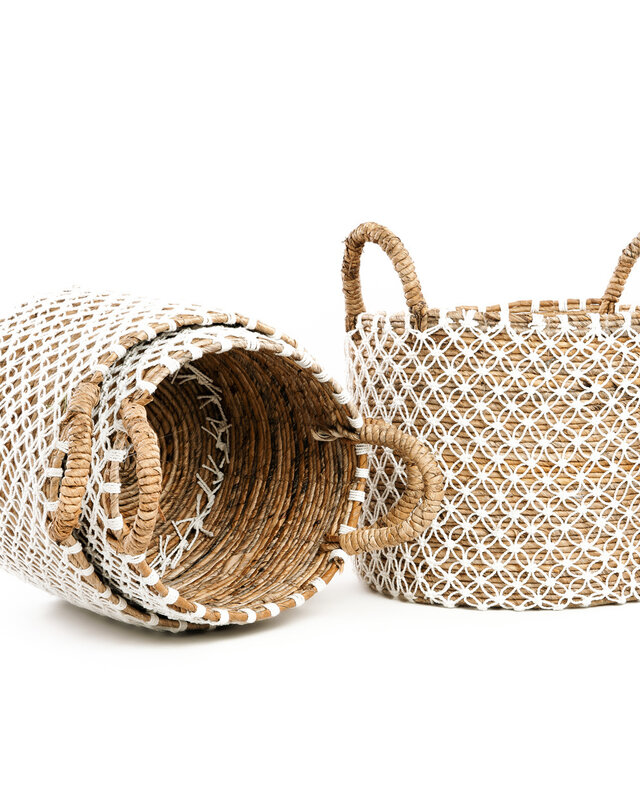 Bazar Bizar De Cross Stitched Macramé Mand | Naturel/Wit | Verkrijgbaar In 3 Maten