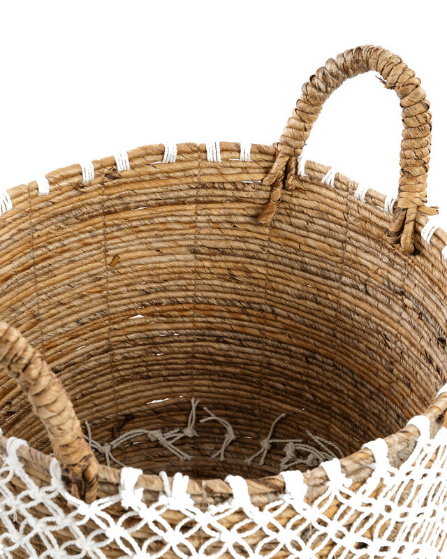 Bazar Bizar De Cross Stitched Macramé Mand | Naturel/Wit | Verkrijgbaar In 3 Maten