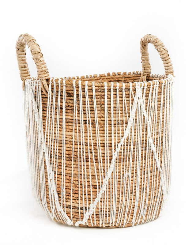 Bazar Bizar De Straight Stitched Macramé Mand | Naturel/Wit | Verkrijgbaar In 3 Maten