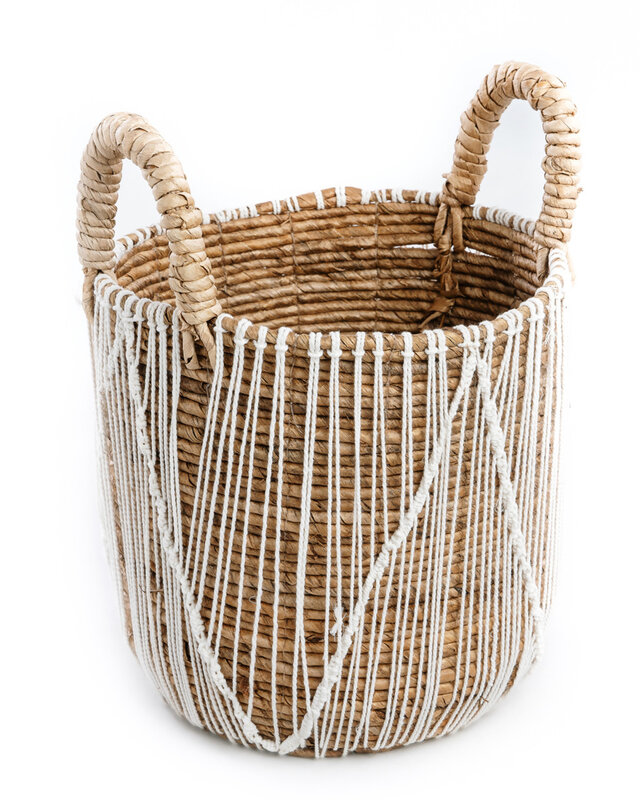 Bazar Bizar De Straight Stitched Macramé Mand | Naturel/Wit | Verkrijgbaar In 3 Maten