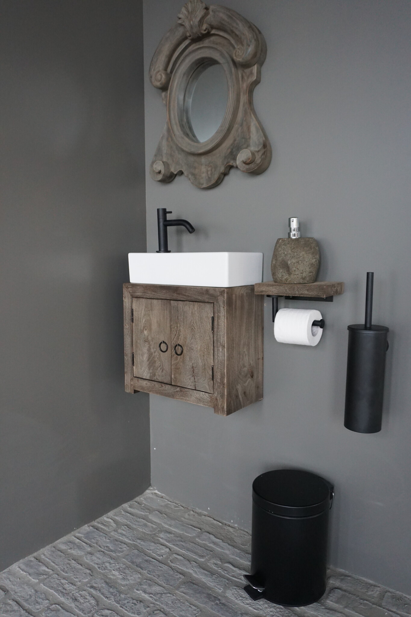 Rene Houtman Gerda Zwevend Houten Toiletmeubel - Kies Fontein