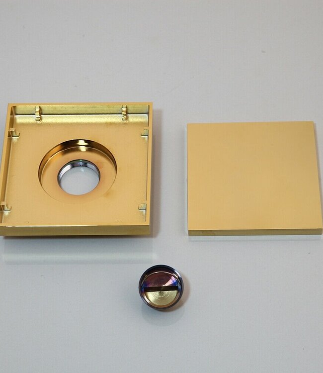 Rene Houtman Stijlvolle Doucheput | Gouden Afwerking 15x15