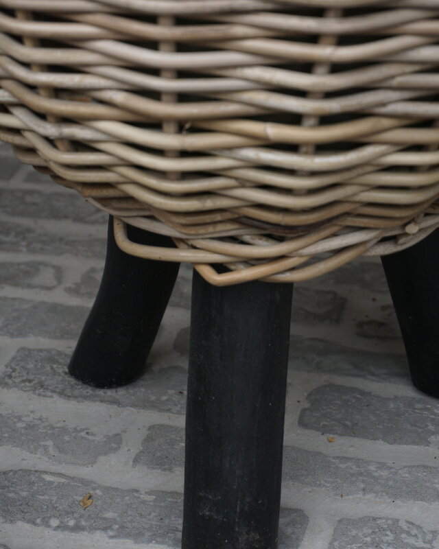Rene Houtman Drypot Bloempot | Wooden Legs | H40 x D42 cm