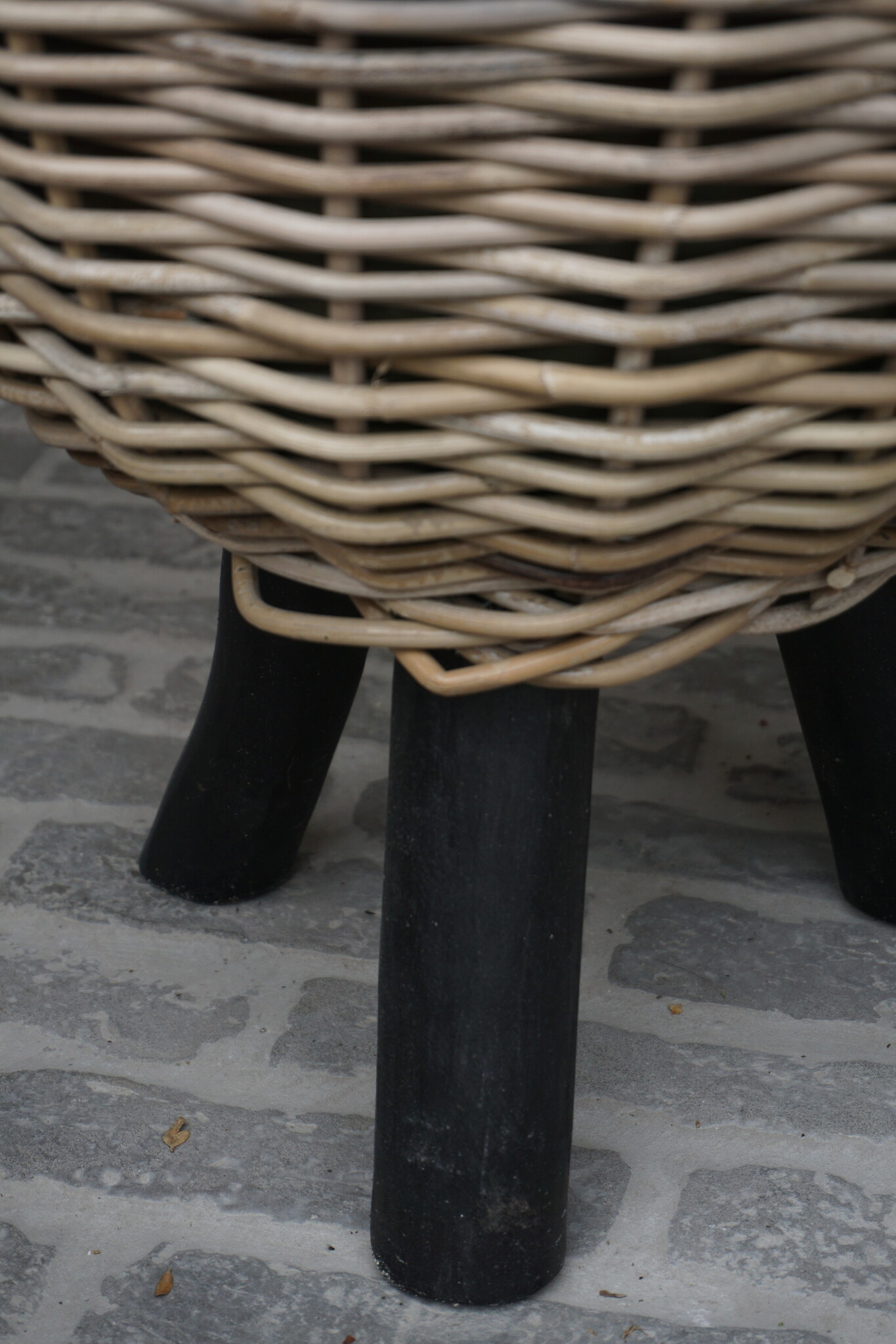 Rene Houtman Drypot Bloempot | Wooden Legs | H40 x D42 cm