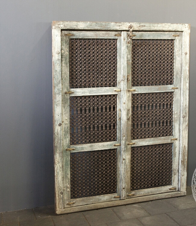 Be-Uniq Oude Metalen Deur In Kozijn | India | H191 x B142
