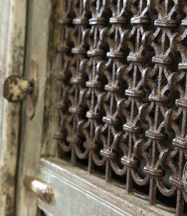 Be-Uniq Oude Metalen Deur In Kozijn | India | H191 x B142