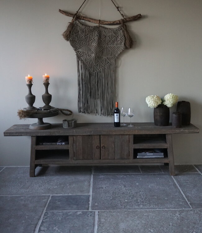 Rene Houtman TV-Meubel Schuine Poten B220 x D43 x H56 Cm